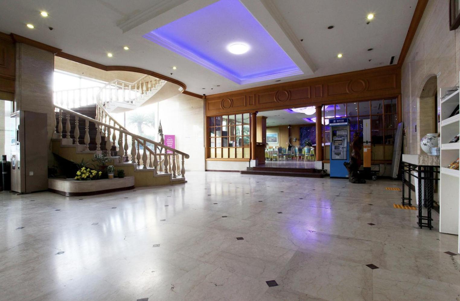 Jeju Royal Hotel Экстерьер фото