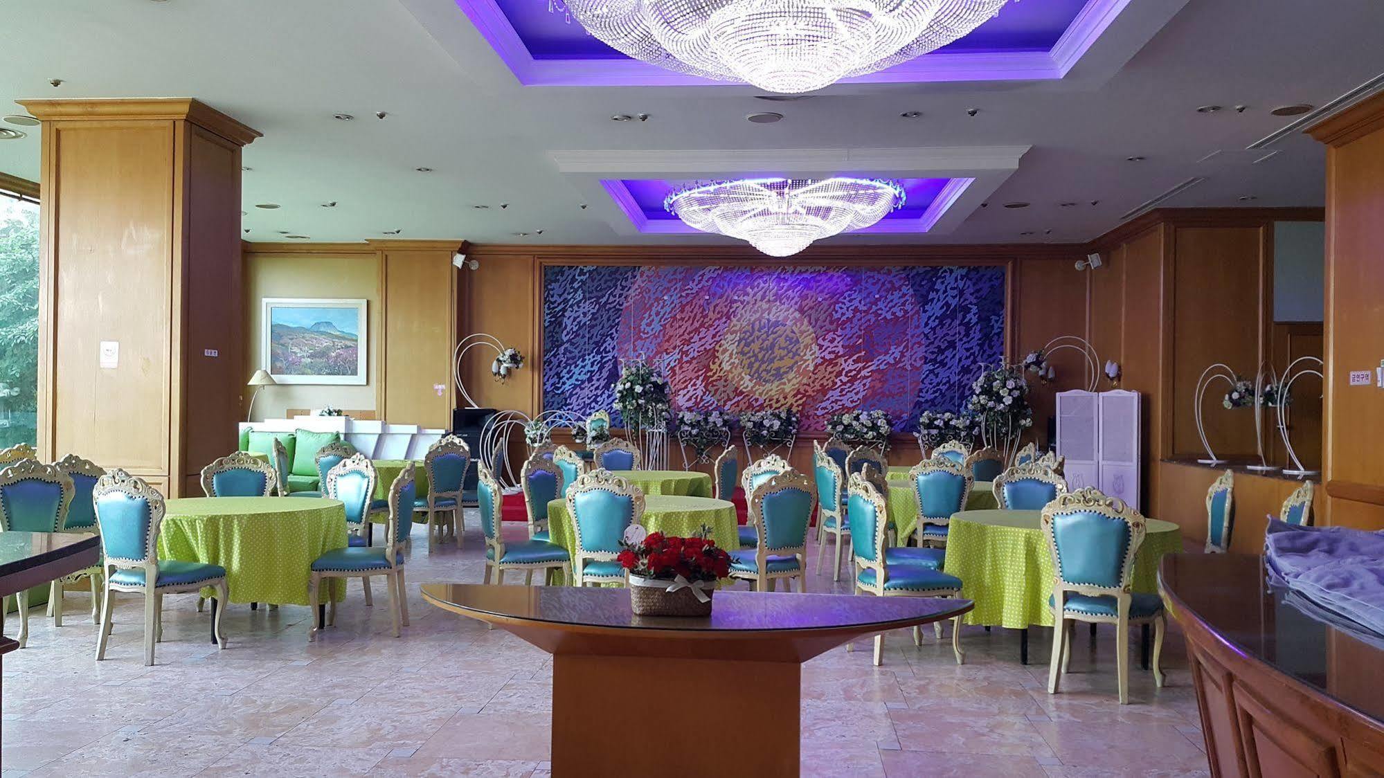 Jeju Royal Hotel Экстерьер фото